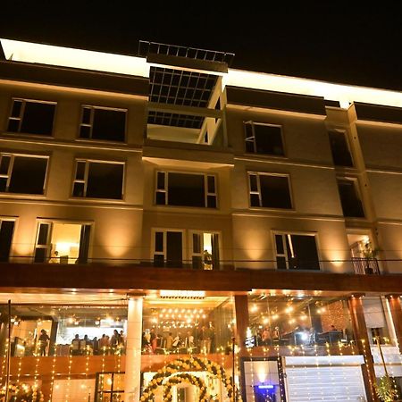 Hotel Palace View Murshidabad Экстерьер фото